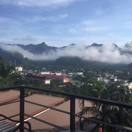 Blue Mountain Phangnga Resort Exterior foto